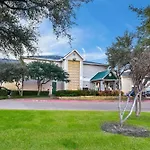 Hometowne Studios Dallas - North Addison/ Tollway