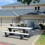 Hometowne Studios Dallas - North Addison/ Tollway